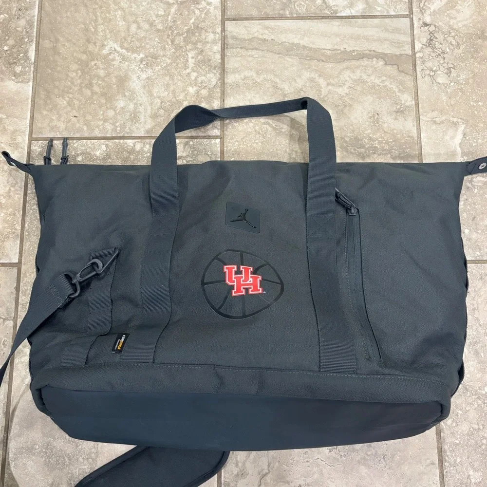 Jordan Houston Cougars UH Basketball Duffel Bag Black Cordura MA0900-G9Q